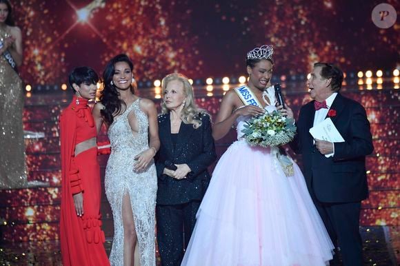 Miss France 2025, sur TF1           Crédits : Pierre Billard/sipa press via Bestimage