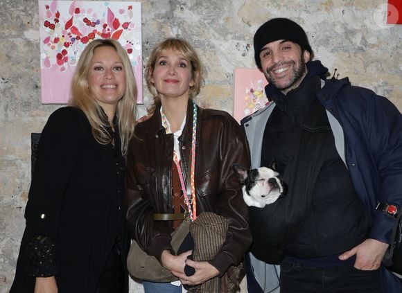 Exclusif - Caroline Faindt, Caroline Anglade et Foëd Amara - Vernissage de l'exposition de Caroline Faindt aux Espaces Guiffi à Paris le 9 décembre 2024. © Coadic Guirec/Bestimage