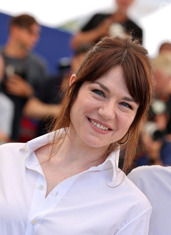 Emilie Dequenne au photocall de "Close" lors du 75ème Festival International du Film de Cannes, le 27 mai 2022.
© Dominique Jacovides/Bestimage