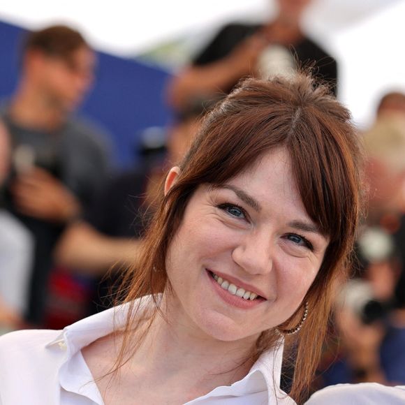 Emilie Dequenne au photocall de "Close" lors du 75ème Festival International du Film de Cannes, le 27 mai 2022.
© Dominique Jacovides/Bestimage