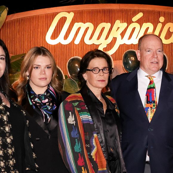 Mélanie-Antoinette de Massy, Camille Gottlieb, la princesse Stéphanie, le prince Albert II de Monaco, la princesse Charlene, Louis Ducruet et sa femme Marie lors de l’inauguration du restaurant Amazonico Monte-Carlo à Monaco le 4 avril 2024

© Claudia Albuquerque / Bestimage