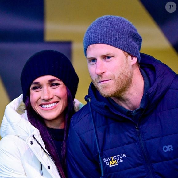 Meghan Markle, duchesse de Sussex, assiste à la cérémonie d'accueil de Whistler pour les Jeux Invictus Vancouver Whistler 2025 au Canada. Elle prononce un discours émouvant dans lequel elle salue le dévouement du prince Harry envers les Jeux et envers leur famille. Photo par Backgrid USA / Bestimage