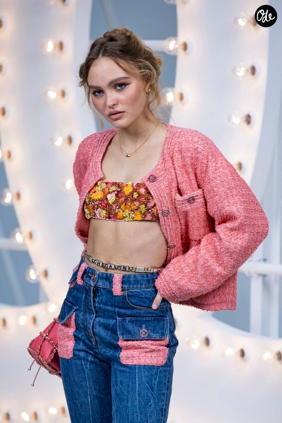 Lily Rose Depp lors de la séance photo du défilé de mode prêt-à-porter printemps-été 2021 "Chanel" au Grand Palais à Paris, le 6 octobre 2020.

© Olivier Borde / Bestimage