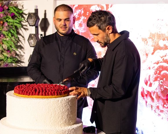 Monte-Carlo, MONACO — Des invités de prestige ont embarqué à bord du Luminara pour une croisière exclusive, mettant les voiles avec élégance à bord d’un yacht de luxe. Cet événement étoilé a été marqué par des instants glamour, de superbes vues sur l’océan et des divertissements haut de gamme alors que le navire prenait le large pour son voyage. Backgrid USA / Bestimage