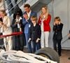 S’ils n’ont pas été aperçus avec leurs deux garçons ce jour-là, cela a été le cas le lendemain. Le dimanche 26 avril 2026, Stefano et Francesco ont fait sensation aux côtés de leurs illustres parents.

Jacky Ickx, l'ancien champion de Formule 1, a ouvert la Cavallino Classic Monaco Ferrari Parade au volant de la mythique Ferrari 312 F1 de 1968, durant le dernier jour du Grand Prix de Monaco Historique 2026, où il était encouragé par sa femme Khadja Nin accompagné par Pierre Casiraghi, son épouse Béatrice Borroméo et leurs enfants Stefano et Francisco le 26 avril 2026. © Bruno Bebert / Bestimage
