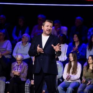Exclusif - Bruno Guillon lors de l'enregistrement de l'émission "Qui Ment?" présentée par B.Guillon et diffusée le 23 juillet 2026 sur France 2, à Saint-Denis, Seine Daint-Denis, France, le 24 novembre 2025. © Jeremy Melloul/Bestimage
