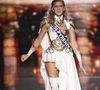 Comme chaque année, un moment inattendu a marqué la soirée : Miss Midi-Pyrénées a perdu l’équilibre et a brièvement chuté avant de se relever avec assurance. 

Election de Miss France 2026. David Niviere/SIPA via Bestimage