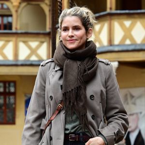 Alice Taglioni lors de la 165e vente aux enchères des Hospices de Beaune, plus de 18 millions d'euros récoltés grâce à la vente de 538 lots au profit de deux associations : l'Institut Robert-Debré du cerveau de l'enfant et Enfance et handicap en Côte-d'Or, le 16 novembre 2025.  © Romain Doucelin / Bestimage