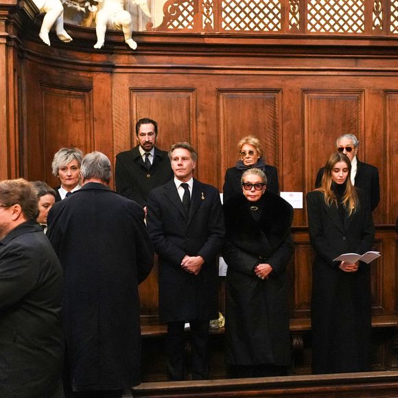 Pour récupérer des bijoux de famille 
HRH Prince Emanuele Filiberto (Le prince Emmanuel-Philibert de Savoie , prince de Venise et de Piémont, duc de Savoie), Princess Marina Doria (Marina Ricolfi-Doria) and Princess Vittoria of Savoia (Vittoria de Savoie, princesse de Carignan et marquise d'Ivrée) during the HRH Prince Vittorio Emanuele votive mass held at the Basilica of Superga on February 1st, 2025 in Turin, Italy.  © Lucia Sabatelli/Bestimage