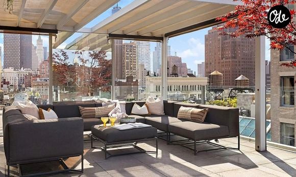 Thierry Henry, légende du football français, a mis en vente son luxueux penthouse de New York, acheté en 2010 au moment de sa signature aux Red Bulls, contre 25 millions de dollars (22 millions d'euros). Photo par Sotheby's via Bestimage