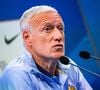 Les premiers mots de Didier Deschamps sur l’annonce de son départ

Didier Deschamps lors de la Première conférence de presse pour lancer la préparation des Bleus à l'Euro à Clairefontaine. © Baptiste Autissier / Panoramic / Bestimage