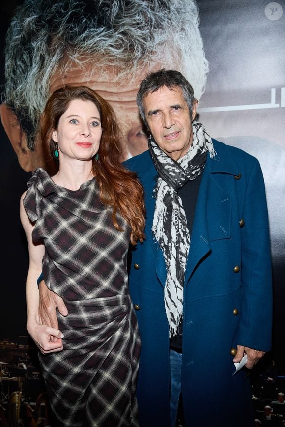 Exclusif - Julien Clerc et sa femme Hélène Grémillon - Photocall - Spectacle symphonique Claude Lelouch "D'un film à l'autre" au Palais des Congrès de Paris le 14 novembre 2022.
© Moreau / Rindoff / Bestimage