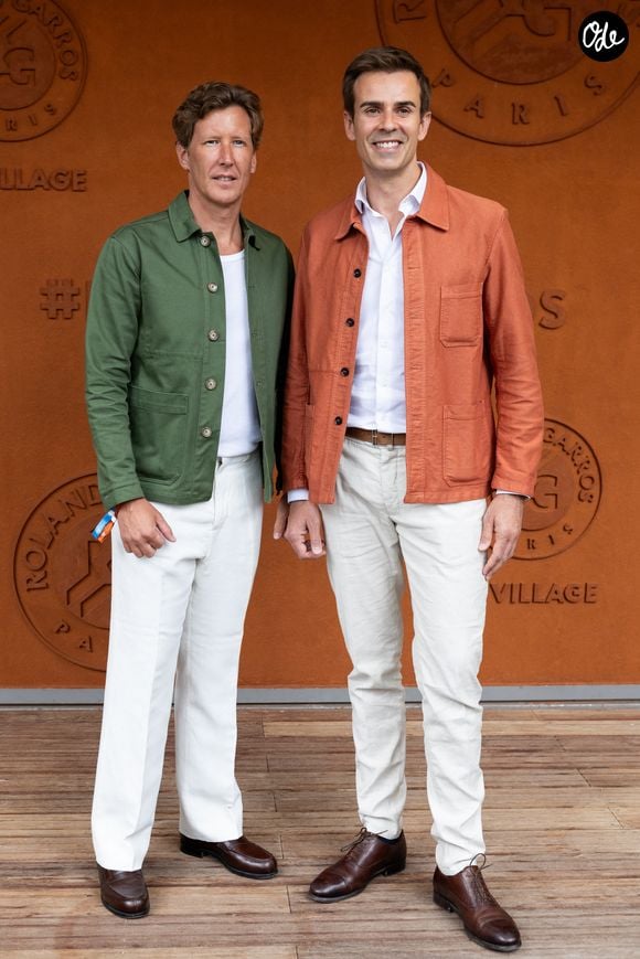 Jean-Baptiste Marteau et son compagnon Jean de Reynal au village lors des Internationaux de France de Tennis de Roland Garros 2026. Paris, le 2 juin 2026. 
© Jacovides-Moreau / Bestimage