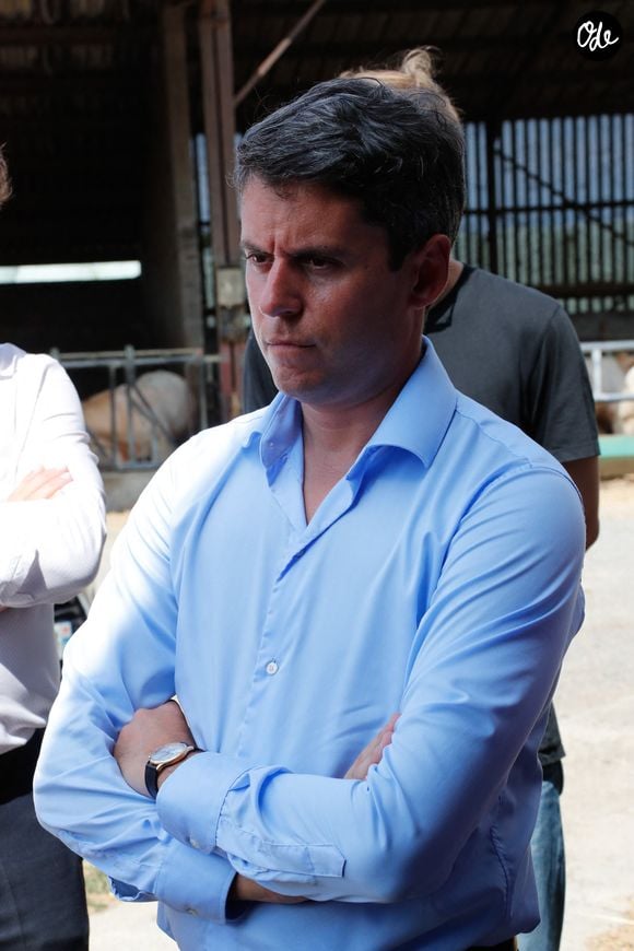Déplacement de Gabriel Attal à Saint-Hilaire-de-Riez en Vendée le 4 aout 2026. . © Noël Carrier/Bestimage
