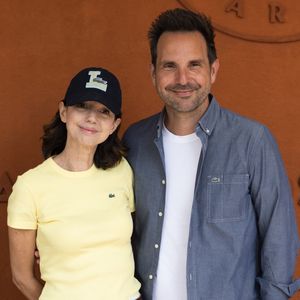 Christophe Michalak et Delphine McCarty au Village lors des Internationaux de France de Tennis de Roland Garros 2025, le 3 juin 2025 à Paris.

©Moreau / Jacovides / Bestimage