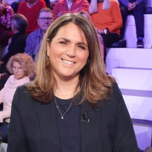 Exclusif - Valérie Benaim sur le plateau de l’enregistrement de l’émission « Face à Hanouna » présentée par P.De La Tour Du Pin et diffusée sur C8 le 17 novembre 2024, à Paris, France, le 14 novembre 2024. © Jack Tribeca/Bestimage