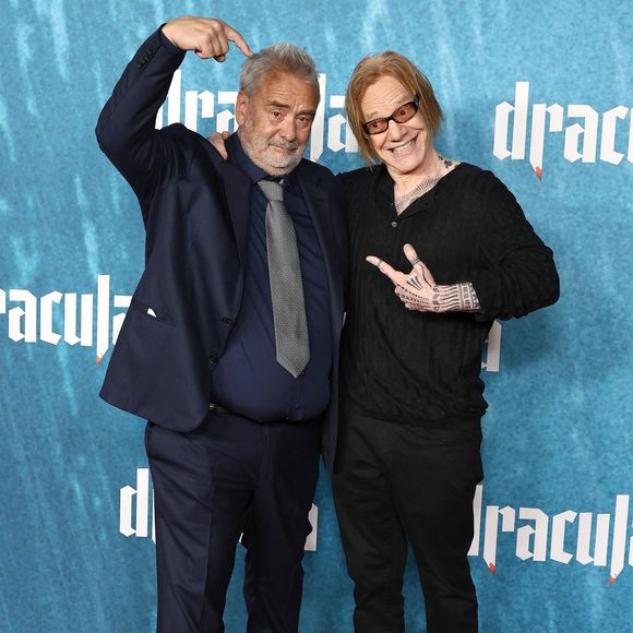 Hollywood, CA La première de 'Dracula' a eu lieu au TCL Chinese Theater à Hollywood, Californie le 03/02/2026.


Sur la photo : Luc Besson, Danny Elfman 

Photo : Backgrid USA / Bestimage