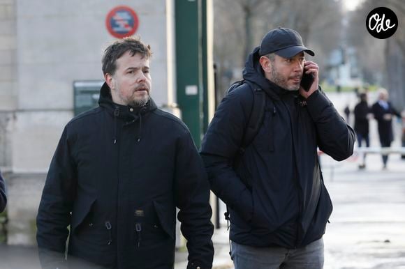 Exclusif - Nicolas Demorand, Ali Baddou - Sorties des obsèques de David Kessler au cimetière du Montparnasse à Paris le 11 février 2020. 
© AGENCE / BESTIMAGE