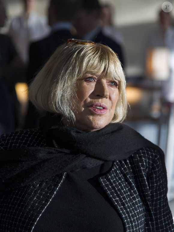 Marianne Faithfull au photocall de l'exposition "Gus van Sant & Films" à la Cinémathèque Française à Paris le 11 avril 2016.
© Pierre Perusseau / Bestimage