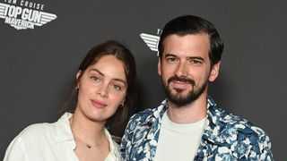 “Il dort sur le canapé” : Marc-Antoine Le Bret fait craquer sa femme Marie-Ange Casta en plein direct