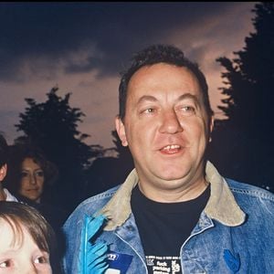 Archives - Coluche lors d'une manifestation de Touche pas à mon pote avec son fils aîné Romain Colucci
Crédit : AGENCE / BESTIMAGE