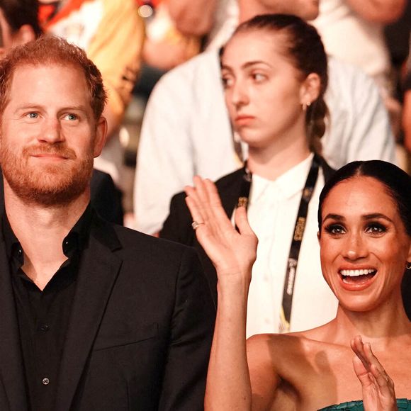 Le 16 septembre 2023 du duc et de la duchesse de Sussex lors de la cérémonie de clôture des Invictus Games à Düsseldorf, en Allemagne. Photo : Jordan Pettitt/PA Wire : Jordan Pettitt/PA Wire
