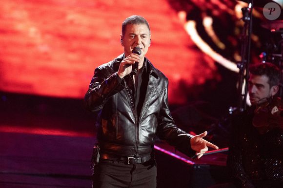 L’IA utilise leurs œuvres sans autorisation de leurs créateurs ni rémunération.

Etienne Daho sur la scène des 39e Victoires de la Musique à la Seine Musicale le 9 février 2024 à Boulogne-Billancourt. Photo par David NIVIERE/ABACAPRESS.COM