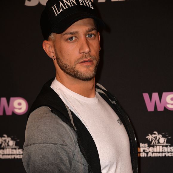 Les avocats de Paga indiquent que ce dernier est "profondément choqué d'avoir été accusé de tel actes" et qu'il "souhaite retrouver un peu de paix et de sérénité entouré de ses proches". Rappelons que Paga reste, à l'heure actuelle, présumé innocent.

Paga - Soirée de lancement de la nouvelle émission de télé-réalité "Les Marseillais South America" au cinéma Gaumont Marignan à Paris, le 21 février 2017. © Veeren/Bestimage