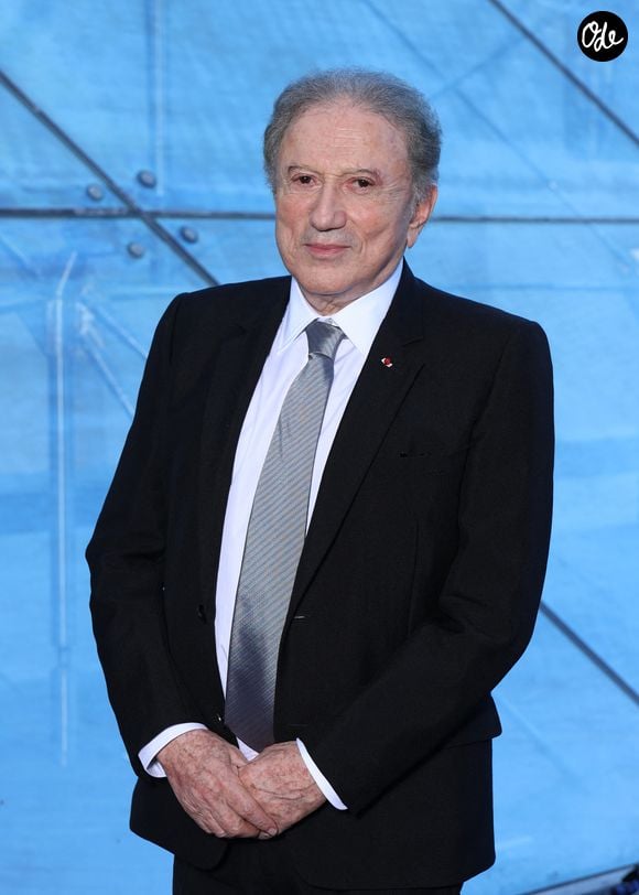 Exclusif. Photo Shoot. Michel Drucker lors de la cérémonie d'ouverture de la 65ème édition du Festival TV De Monte Carlo, le 12 juin 2026. © Denis Guigenbourg / Bestimage