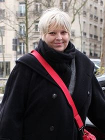 La campagne, c'est fini pour Laurence Boccolini ! L'animatrice désormais installée en ville, à 45km de son ancien domicile