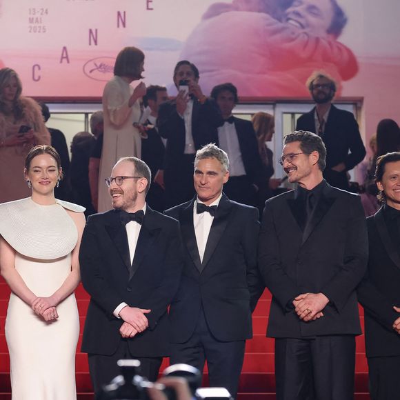Micheal Ward, Austin Butler, Emma Stone, Ari Aster, Joaquin Phoenix, Pedro Pascal, Clifton Collins Jr., Luke Grimes - Descente des marches du film « Eddington » lors du 78ème Festival International du Film de Cannes, au Palais des Festivals à Cannes. Le 16 mai 2025
© Jacovides-Moreau / Bestimage