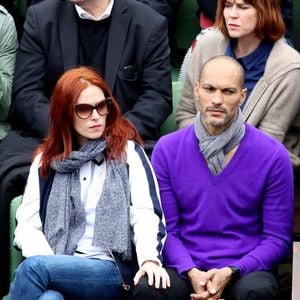 Audrey Fleurot et son compagnon Djibril Glissant dans les tribunes des internationaux de France de Roland Garros à Paris le 4 juin 2016. © Moreau - Jacovides / Bestimage