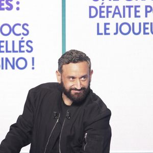 Exclusif - Cyril Hanouna, sur le plateau de l’émission « TPMP » présentée par C.Hanouna et diffusée en direct sur C8, Paris, France, le 20 février 2025. © Jack Tribeca / Bestimage