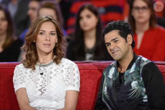 Mélissa Theuriau et Jamel Debbouze lors de l'émission "Vivement Dimanche" à Paris, le 25 Mars 2015. 

Photo : Coadic Guirec / Bestimage