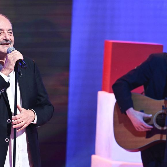 Exclusif - Louis Chedid lors de l'enregistrement de l'émission Vivement dimanche au studio Rive Gauche, presentée par Michel Drucker, diffusion sur France 3 le 2 février 2025. © Guillaume Gaffiot/Bestimage