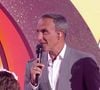 La 11e saison de "The Voice Kids" séduit toujours les téléspectateurs avec des performances émouvantes et impressionnantes. 

La chanteuse Nej avec Nikos Aliagas - The Voice Kids © TF1
