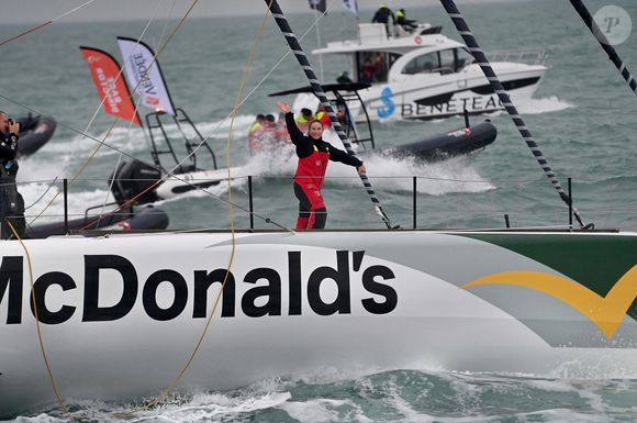 La skipper française Violette Dorange célèbre sur son monocoque Imoca Devenir sa 25e place dans la 10e édition du Vendée Globe, course à la voile en monocoque autour du monde, aux Sables-d'Olonne, dans l'ouest de la France, le 9 février 2025. Photo by Franck Castel/ABACAPRESS.COM