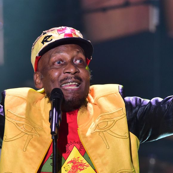 Latifa salue également le personnel médical qui a accompagné son célèbre mari, "pendant ce difficile processus". "Jimmy, mon chéri repose en paix", ajoute-t-elle, avant d'appeler les internautes à respecter sa vie privée et celle de ses proches "en ces temps difficiles".

Exclusif - Jimmy Cliff - Enregistrement de la dernière émission "Les Années Bonheur". © Giancarlo Gorassini / Bestimage