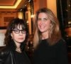 Ce dernier est né en 2003 de sa relation avec le producteur américain Mark Allan.

Anne Parillaud, Tiffany Breuvart - Personnalités aux Deux Magots pour la 3ème édition du salon du livre à Saint-Germain-des-Prés "Des pages avant la plage" à Paris le 6 juin 2026

© Philippe Baldini / Bestimage