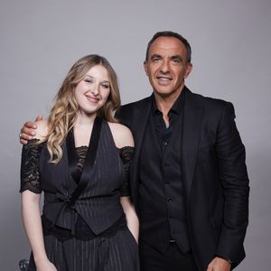 Exclusif -Helena et Nikos Aliagas - Studio avec les artistes pour les surprises de l'enregistrement de l'émission "La chanson secrète N°14", présentée par N.Aliagas et diffusée le 26 décembre sur TF1, à Paris, France, le 9 décembre 2025. © Jacovides-Moreau/Bestimage