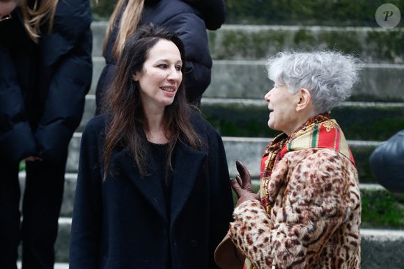 Isabelle Le Nouvel (veuve du défunt), guest - Sorties des obsèques de Niels Arestrup à l'Église Saint-Roch à Paris. Le 10 décembre 2024
© Christophe Clovis / Bestimage