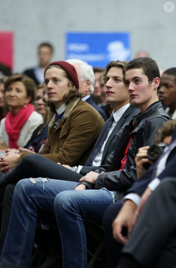 Pierre, Jean et Louis Sarkozy - People au meeting de Nicolas Sarkozy à Boulogne-Billancourt le 25 novembre 2014.