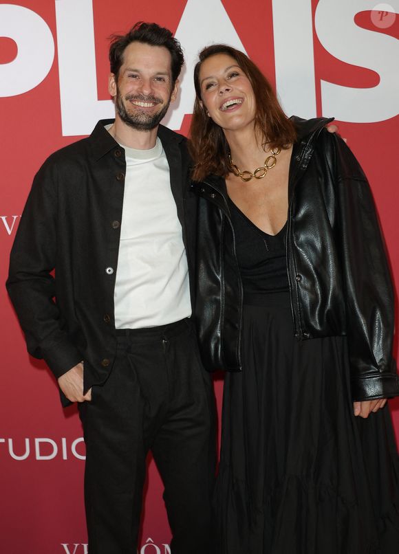 Oliver Marich et sa compagne Fanny Leeb - Avant-première du film "Pour le plaisir" au Pathé Palace à Paris le 4 ami 2026. 

© Coadic Guirec/bestimage