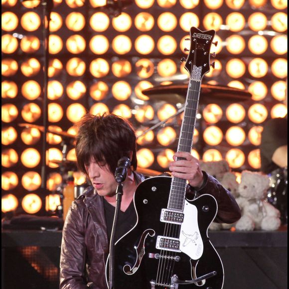 Nicolas Sirkis (Indochine) – 1er épisode des 26e Victoires de la musique au Zénith de Lille, le 9 février 2011 © Vansteenkiste Stéphane / Bestimage
