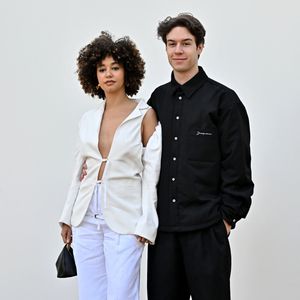 Léna Situations (Léna Mahfouf) et Seb La Frite (Sébastien Frit) au défilé de mode "Les Sculptures" Jacquemus à la Fondation Maeght à Saint-Paul-De-Vence, France, le 29 janvier 2024. © Bruno Bebert/Bestimage