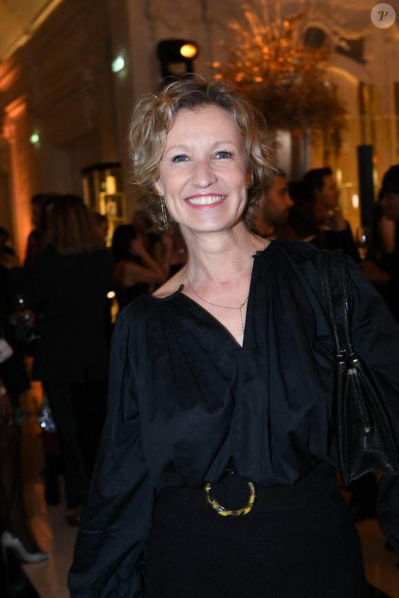 L'actrice de 53 ans est devenue une star grâce à Un gars, une fille, diffusée sur France 2 à partir de 1999.  / Alexandra Lamy lors de la soirée du 10ème anniversaire de l'hôtel Peninsula à Paris le 28 novembre 2024 / RACHID BELLAK / BESTIMAGE