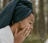 Les acides de fruits (AHA) offrent une exfoliation douce idéale pour éliminer les cellules mortes et atténuer les taches.