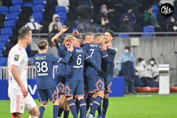 Joie de Ander Herrera (psg) et ses coequipiers - Match de Ligue 1 Uber Eats "Lyon - PSG (1-1)" au stade Groupama Stadium, le 9 janvier 2022.