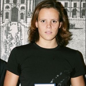 Laure Manaudou en 2004, à une remise de prix  AGENCE / BESTIMAGE