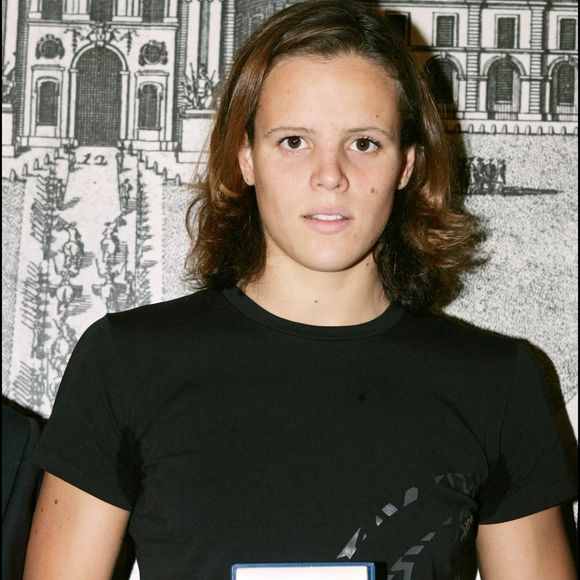 Laure Manaudou en 2004, à une remise de prix  AGENCE / BESTIMAGE